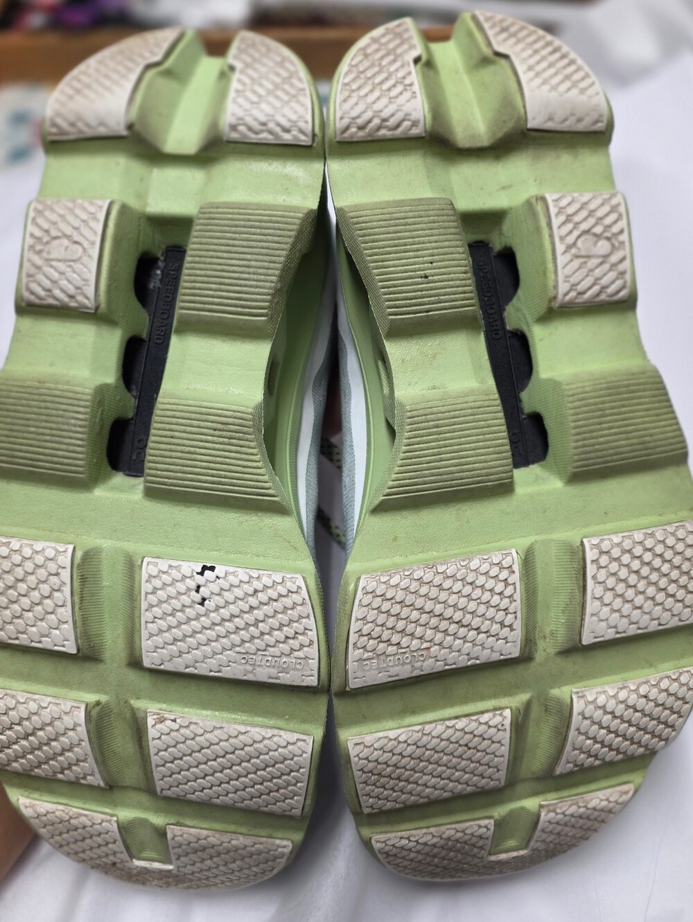 ON RUNNING CLOUDMONSTER- SIZE 7 - Picture 5 of 12